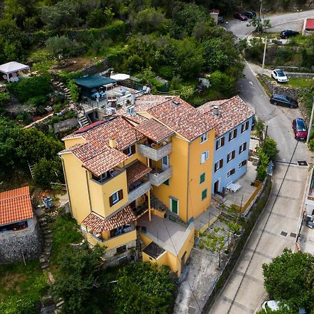 Apartmani I Soba Roberto I Mirjana Valun Dış mekan fotoğraf