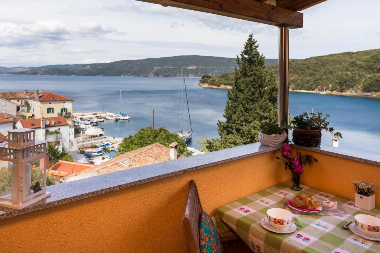 Apartmani I Soba Roberto I Mirjana Valun Dış mekan fotoğraf