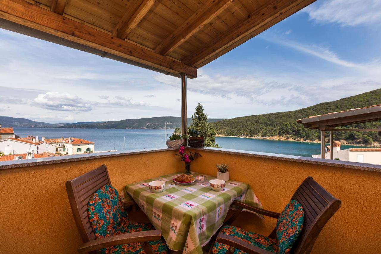 Apartmani I Soba Roberto I Mirjana Valun Dış mekan fotoğraf