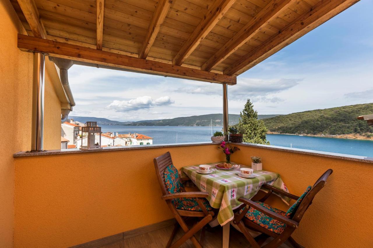 Apartmani I Soba Roberto I Mirjana Valun Dış mekan fotoğraf
