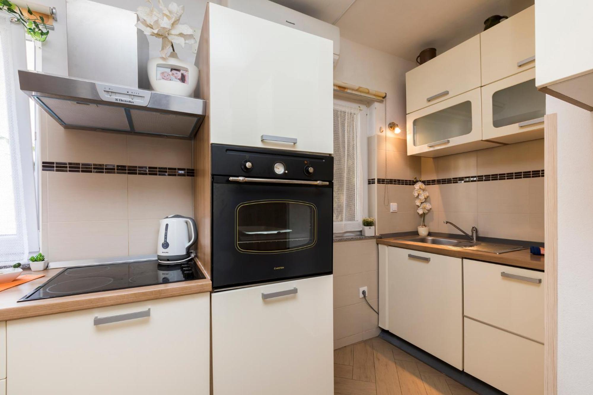 Apartmani I Soba Roberto I Mirjana Valun Dış mekan fotoğraf