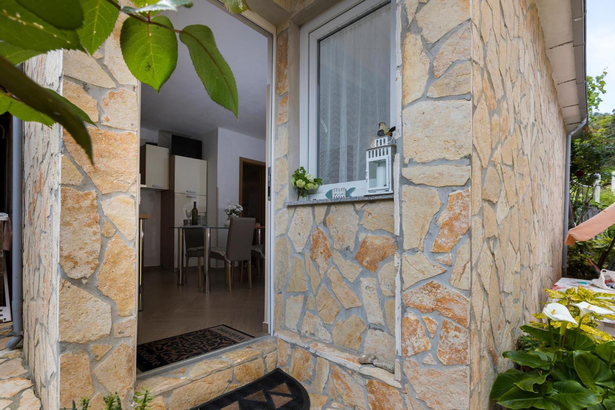 Apartmani I Soba Roberto I Mirjana Valun Dış mekan fotoğraf